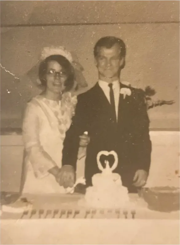 Discoloured photograph sent to MemoryCherish for expert photo restoration